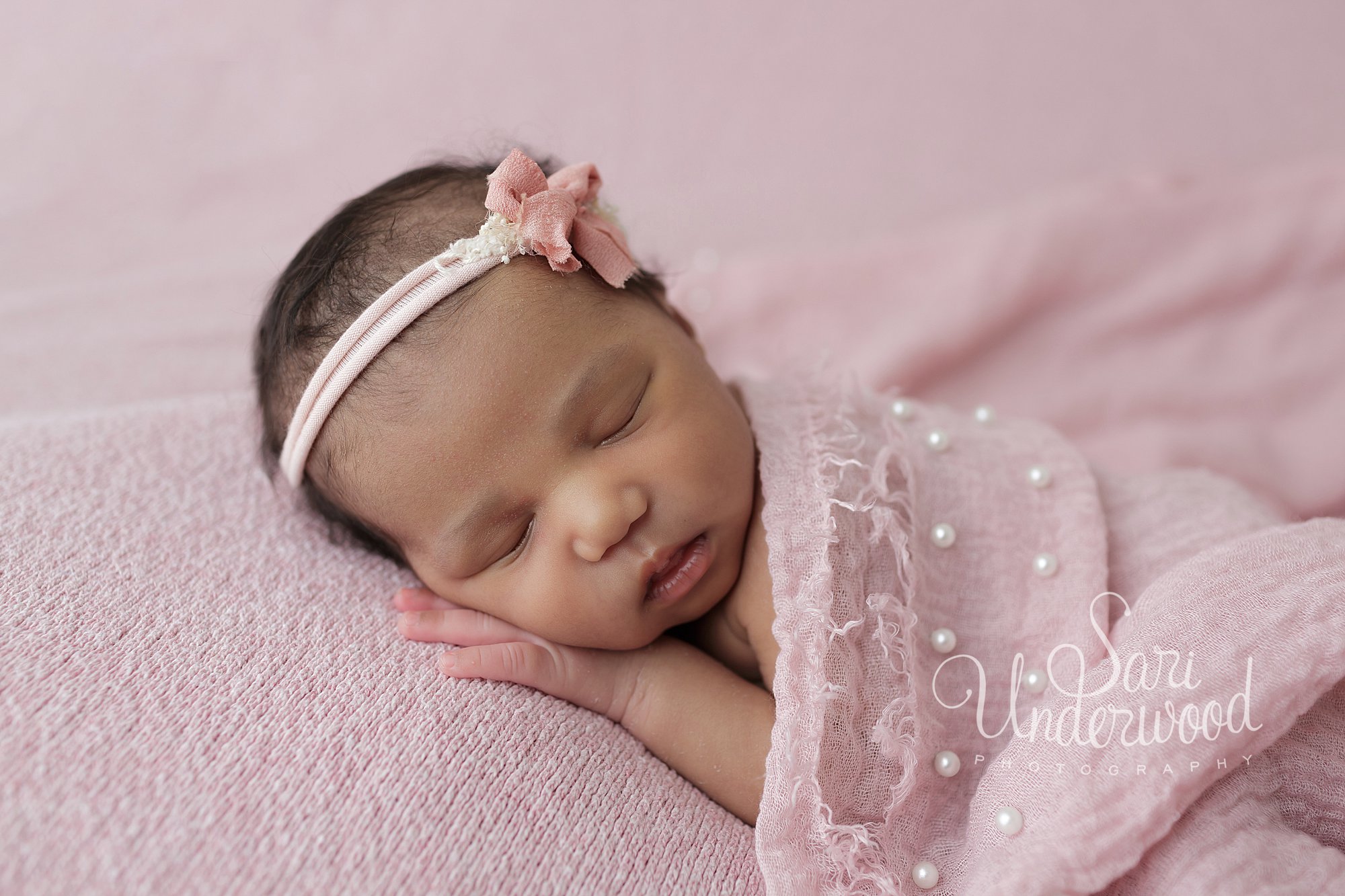 What to bring to your newborn session | baby